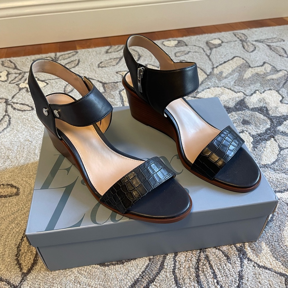 Essex Lane Black and Brown Wedge Sandals with Leather Strap